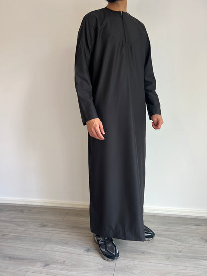 Premium Omani Thobe - Obsidian Black